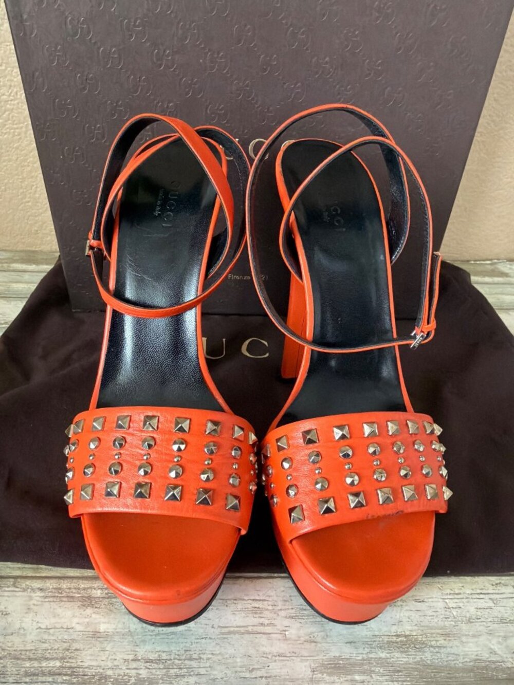 Authentic Gucci Malaga Kid Orange Leather Studded Heels EU40 US9/9.5 w/COA & Box - Picture 4 of 16